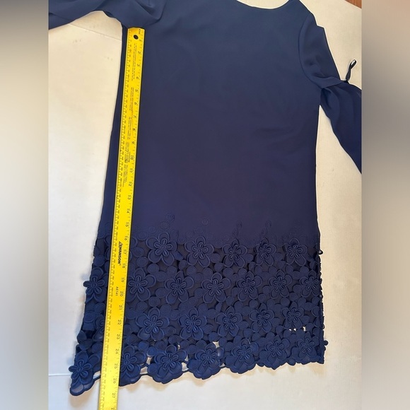 Tahari Arthur Levine dress smart casual chic Navy chiffon shift dress Sz-8P. E19 - Picture 8 of 8